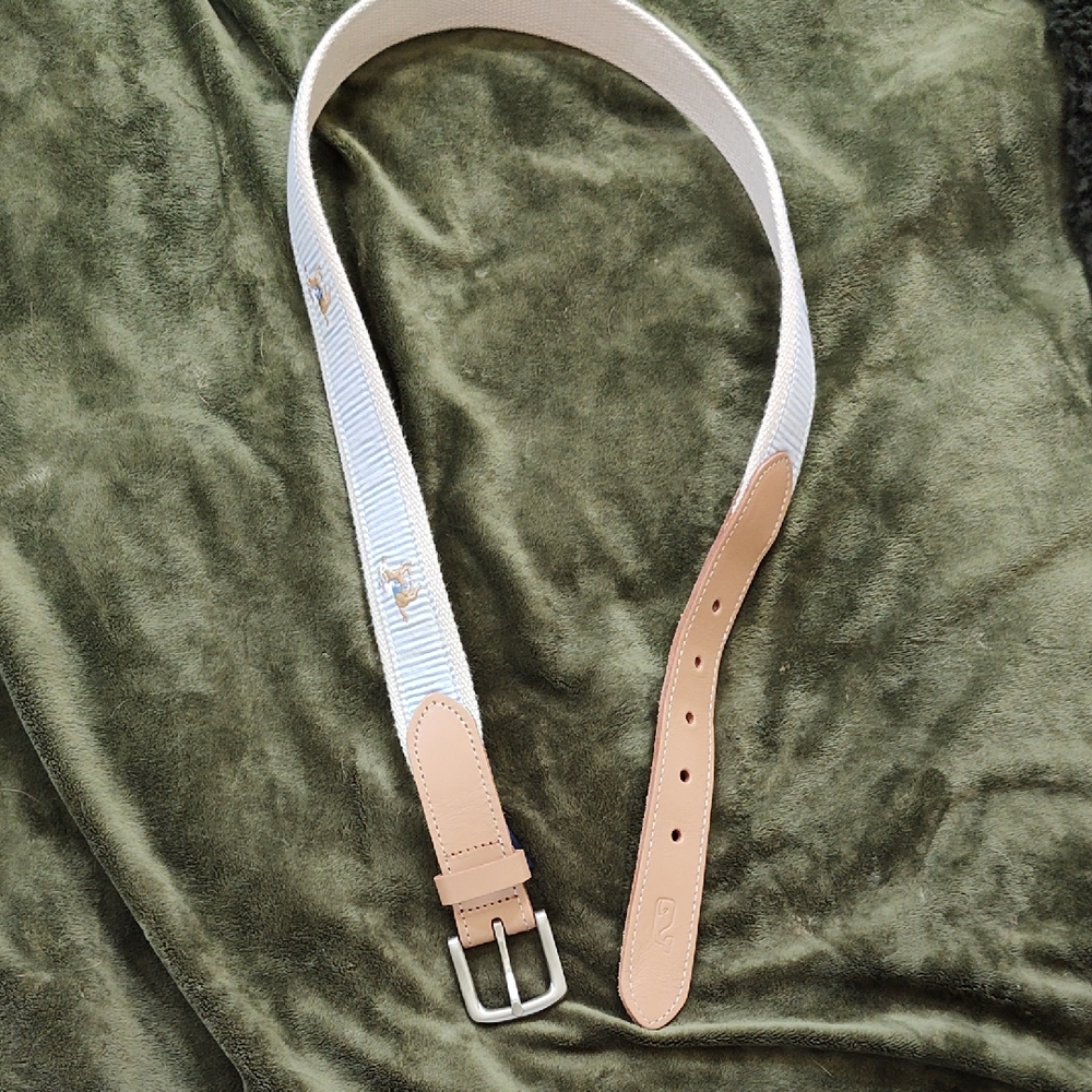 Vineyard Vines White and Tan Leather Belt with Silver Buckle